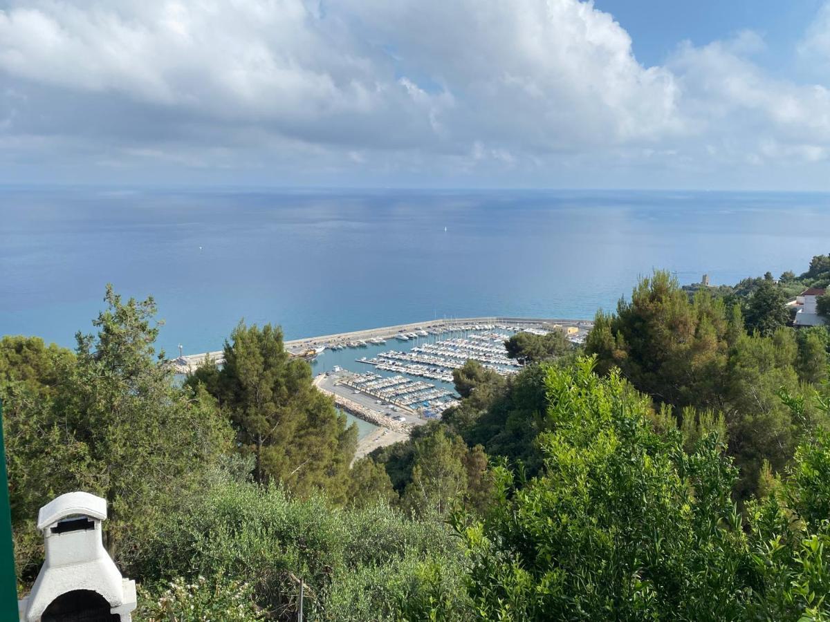 “Da Senso” Relax Nel Verde Vista Mare Finale Ligure Ngoại thất bức ảnh